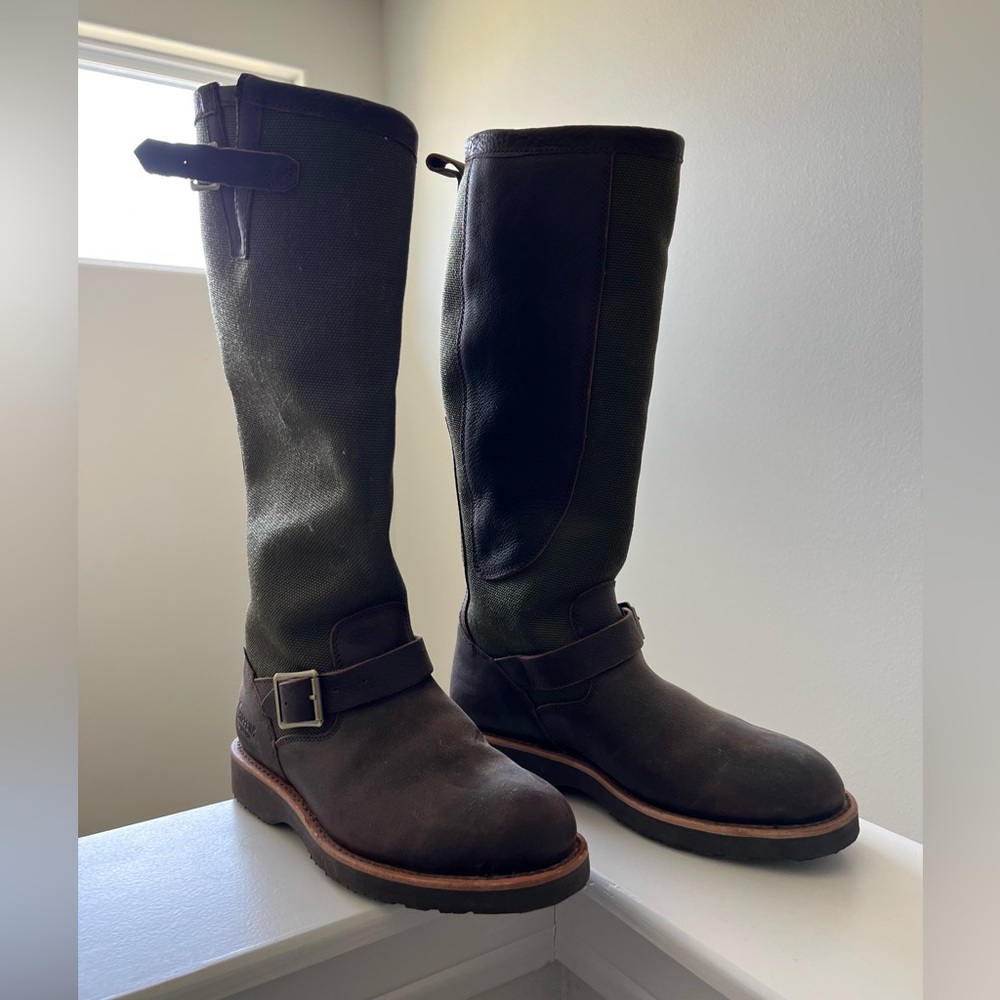 Chippewa snake boots